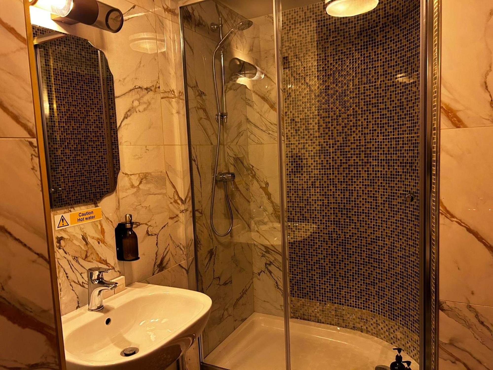 Hotel Golden Fleece York Extérieur photo