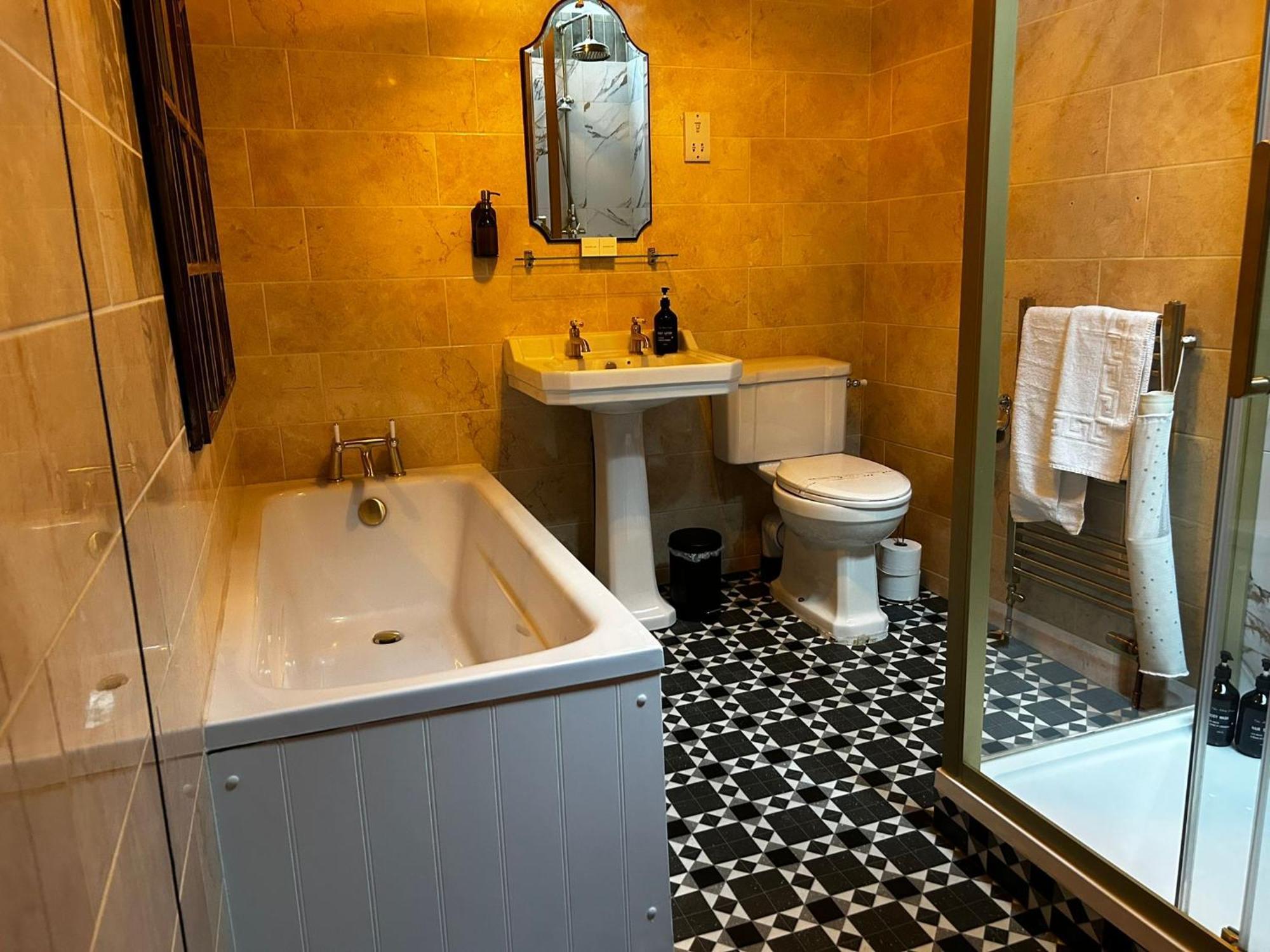 Hotel Golden Fleece York Extérieur photo